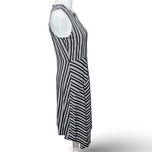 BANANA REPUBLIC Black & White Striped Dress, Asymmetrical Hem, Size SP - Picture 6 of 7